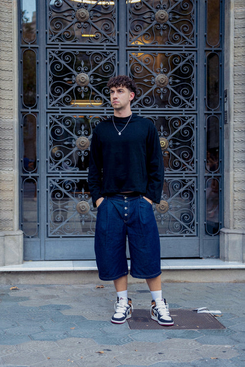 Bermudas Denim con modelo chico, de frente