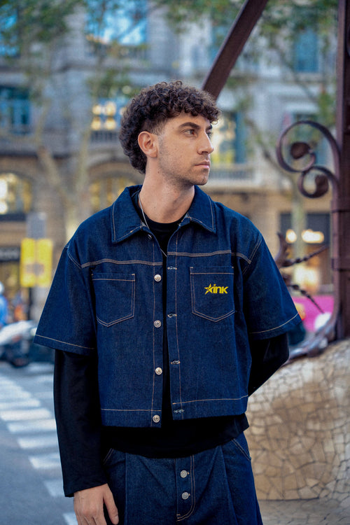 Sobrecamisa Denim con modelo chico, de frente